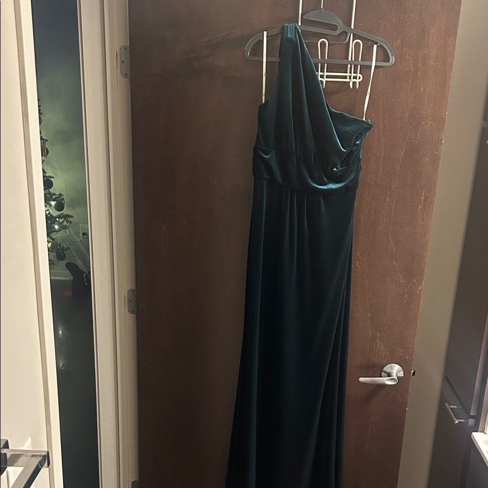 Elegant One-Shoulder Dark Green Gown